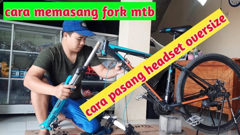 Cara memasang fork sepeda mtb/cara pasang shock mtb oversize - YouTube